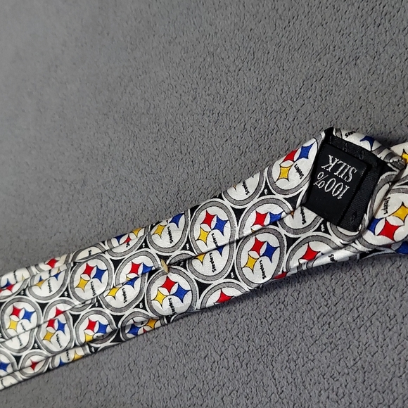 Pittsburgh Steelers, lot of 2 ties, both with the NFL logo for Authenticity. - Picture 6 of 6